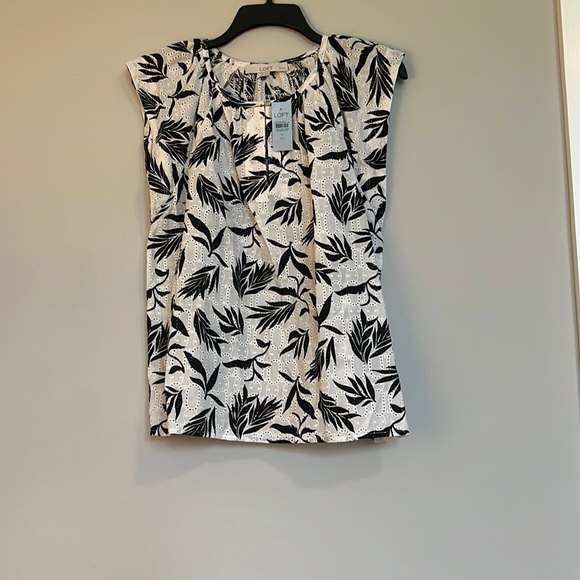 FLORAL PRINT SLEEVELESS TOP - Picture 1 of 3